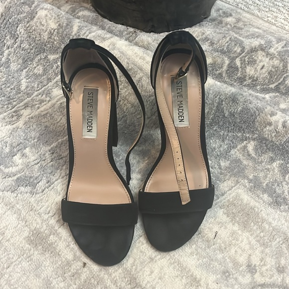 Steve Madden Carsson black suede heels size 7 - Picture 2 of 3